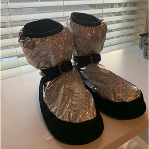Nikolay ballet warmup booties